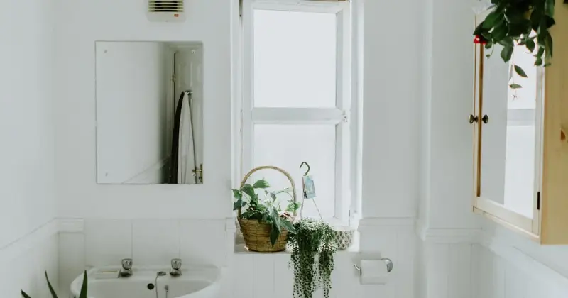 Spotless bathroom after professional cleaning service in The Woodlands TX